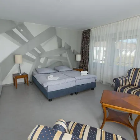 Haven Hotel - Wuppertal 3*