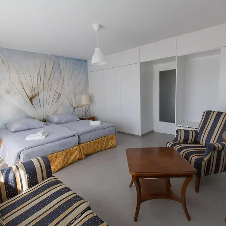 City Hotel 3*